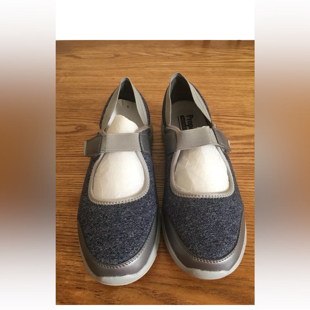 Propet Women's Leona Casual Shoe 8.5